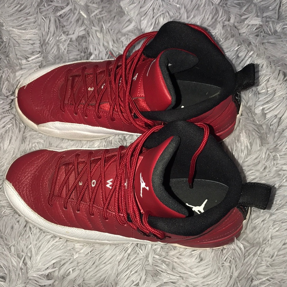 Air Jordan 12 Retro ‘Gym Reds - Picture 4 of 4